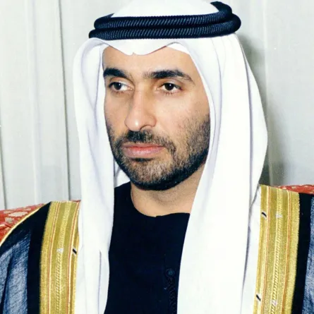 رئيس الإمارات ينعي الشيخ سعيد بن زايد وإعلان الحداد وتنكيس الأعلام لمدة 3 أيام - الصورة من وام