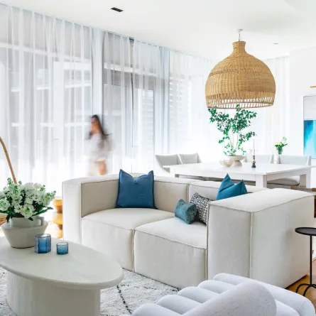 منزل العطلات المجاور للبحر أسلوب الديكور وعناصره وألوانه