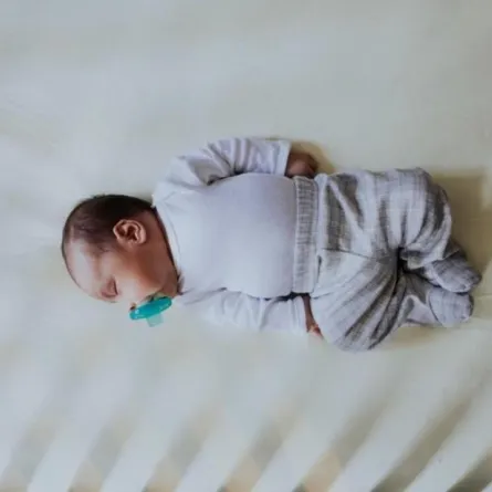 صورة لرضيع نائم