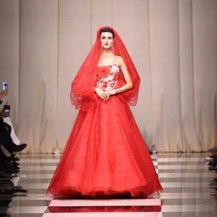 عرض أرماني بريفيه Armani Prive لخريف وشتاء 2023-2024 