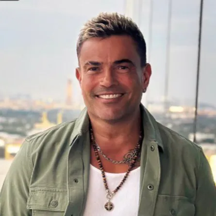 عمرو دياب - الصورة من صفحته الرسمية على الفيس بوك