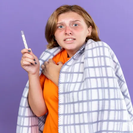 أعراض ارتفاع كريات الدم البيضاء عديدة.. وتتطلب العناية الطبية (المصدر: Freepik)