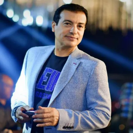 إيهاب توفيق - الصورة من صفحته على فيسبوك