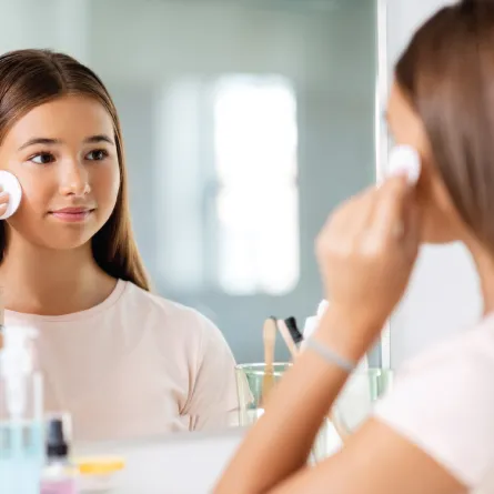 إقبال المراهقات على عمليات التجميل إحصائيات صادمة والتوعية أساس Teen Beauty Awareness