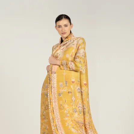 المصممة كوثر الهريش: صناعة الأزياء تعبيرية تنتج عنها قطع فنية