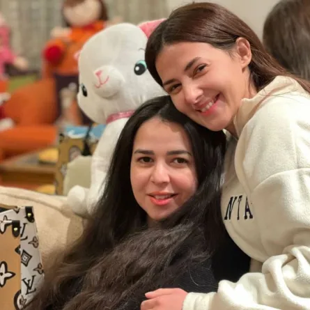 دنيا وإيمي سمير غانم - الصورة من حساب دنيا على إنستغرام