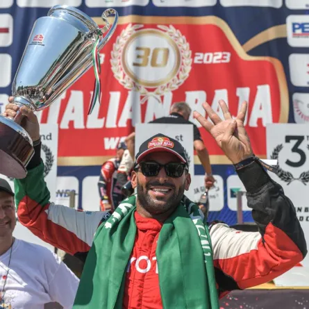 السعودي يزيد الراجحي بطلا للمرة الرابعة في باها إيطاليا - الصورة من حساب يزيد الراجحي على تويتر