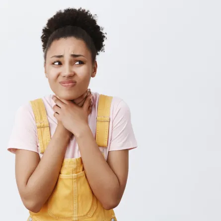 علاج بحة الصوت  (المصدر: Freepik)