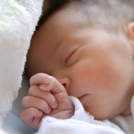 صورة لمولود نائم