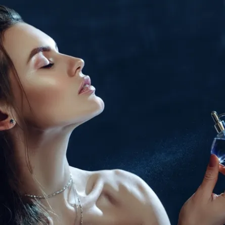 عطور نسائية جديدة - الصورة من shutterstock 