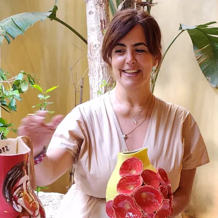 تجربتان فنيتان غنيتان إكسسوارات ومنحوتات يدوية 