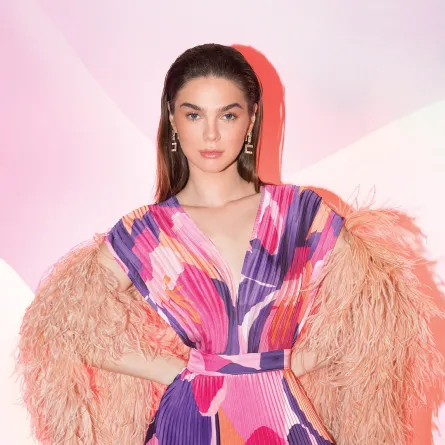 جلسة تصوير خاصة بـ"سيدتي".. الألـوان حـيـاة 