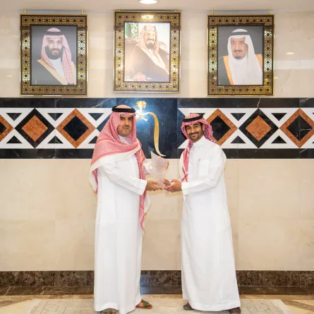 رئيس الديوان العام للمحاسبة يكرم أول عربي يحقق جائزة وليام سميث للمراجع الداخلي