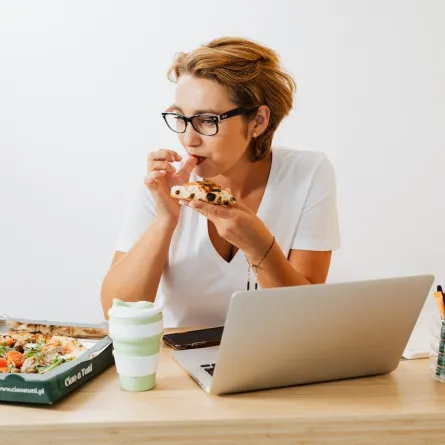 8 أخطاء تبطئ عملية الحرق (المصدر: Pexels )