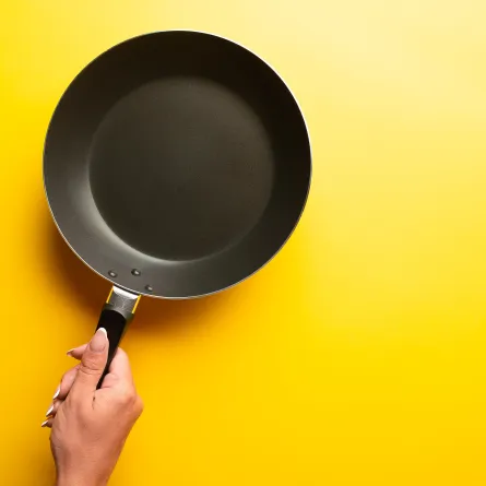 طرق التنظيف المتبعة في حالة الأواني المحترقة