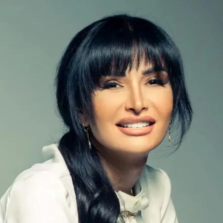 رشا شربتجي - الصورة من حسابها على فيسبوك