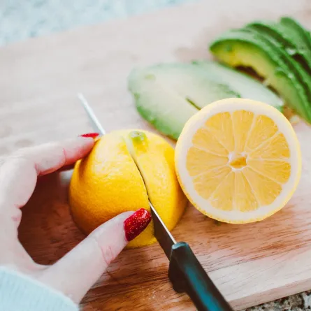 فوائد الليمون للعروس خارقة.. أبرزها محاربة التجاعيد (المصدر: Pexels)