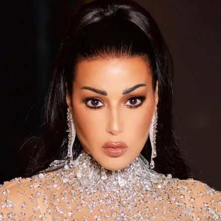 سمية الخشاب -الصورة من صفحتها الرسمية على الفيس بوك