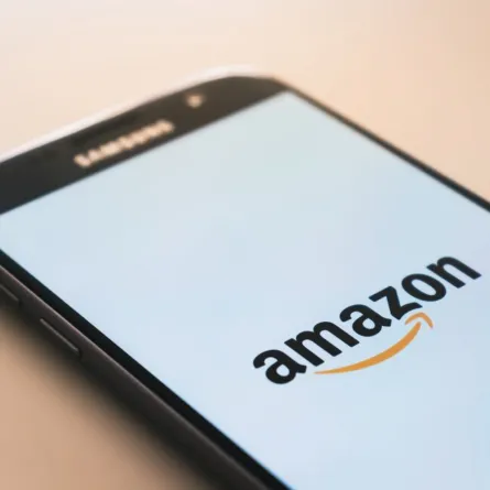 أمازون تطلق أدوات ذكاء اصطناعي لمنافسة جوجل
