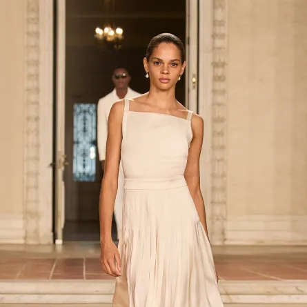 موديلات فساتين طويلة باللون الأبيض من رالف لورين «Ralph Lauren»