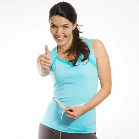 كيف أتخلص من جوانب الخصر من دون اتباع رجيم وبطرق سريعة وآمنة؟ - Shutterstock