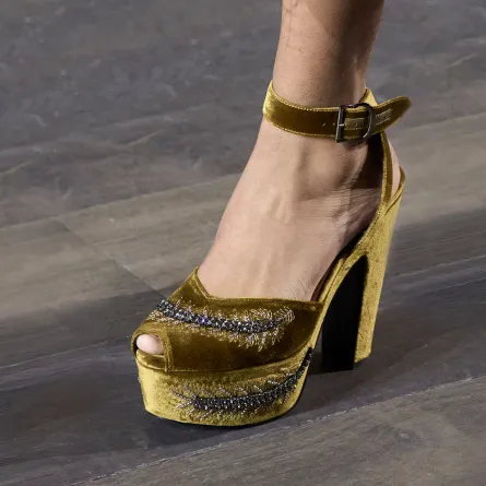 موديلات أحذية فخمة لعيد الأضحى 2023 من كريستيان ديور Christian Dior