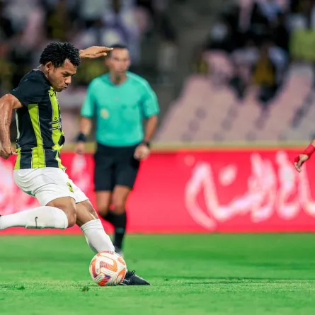 مباراة الاتحاد والوحدة ضمن منافسات دوري روشن السعودي - الصورة من حساب الدوري على منصة إكس "تويتر سابقا"