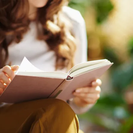 أجمل الروايات القصيرة حاولي قراءة بعضها - الصورة من Shutterstock 