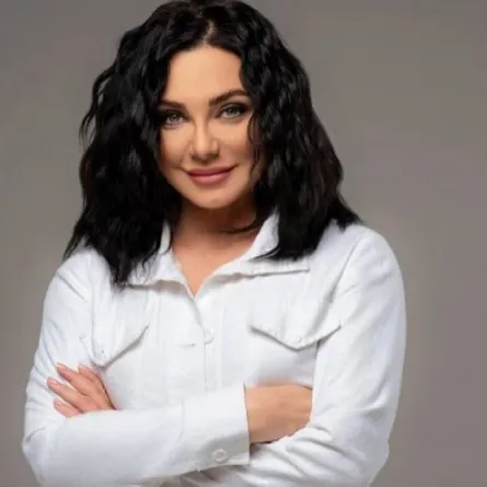 سلاف فواخرجي- الصورة من حسابها على إنستغرام