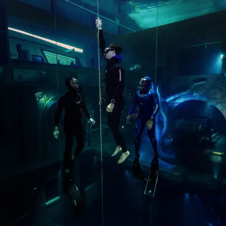 الغوص الحر عن طريق شد الحبل