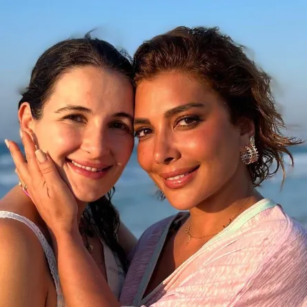 أصالة وابنتها شام الذهبي - الصورة من حساب شام على انستغرام