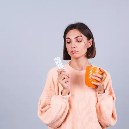 علاج نوبات الهلع بالفيتامينات ممكن.. جربيه لراحة مثالية (المصدر: Freepik)