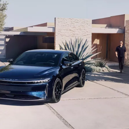  “لوسيد”الكهربائية تقرر افتتاح مصنعها بالسعودية سبتمبر المقبل 