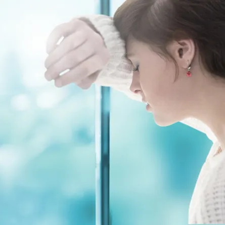 صورة لحامل تشعر بصداع