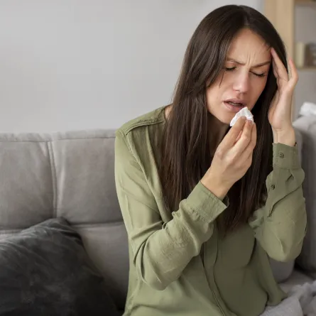 أعراض الالتهاب الرئوي المبكر غير واضحة.. راقبيها منعاً للمضاعفات (المصدر: Freepik)