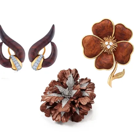 في زمن تألق الخشب.. دور عالمية أدخلته في مجوهراتها الفاخرة!