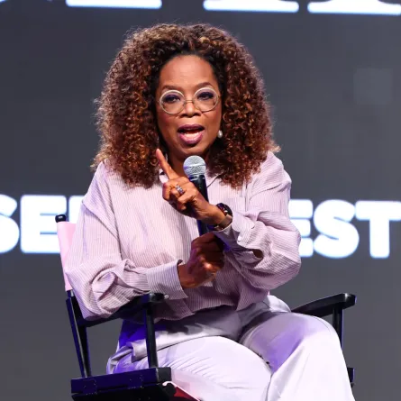 أوبرا وينفري (Oprah Winfrey). مصدر الصورة: Arturo Holmes/Getty Images FOR ESSENCE/AFP
