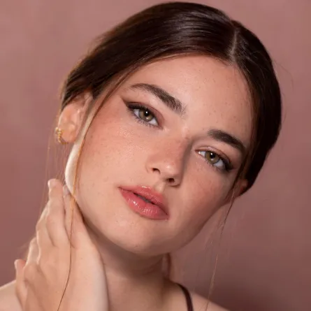 مكياج نيود مشرق