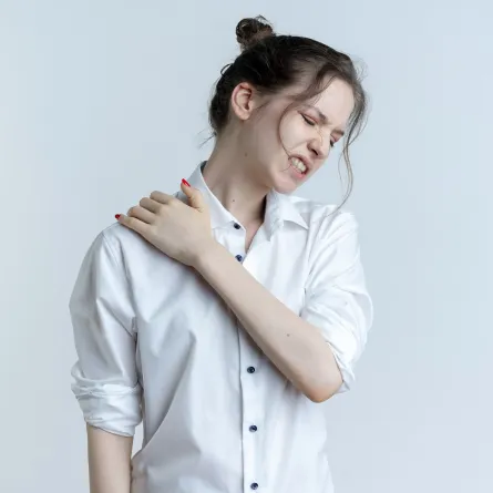 أسباب وأعراض التهاب الاعصاب..وأبرز الأنواع التي تؤثر على الجسم (المصدر: Freepik)