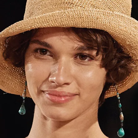 دليلك إلى تثبيت المكياج في الصيف Melt-Proof Makeup