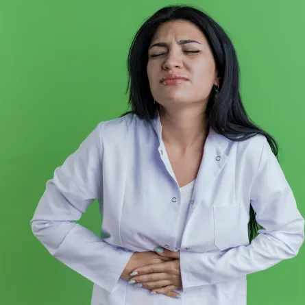 أعراض المرارة الصامتة لا يُمكن ملاحظتها..فمتى تحتاجين العلاج؟ (المصدر: Freepik)