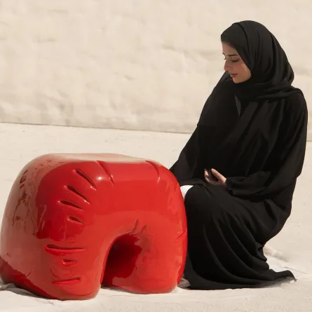 المصممة علياء المزروعي