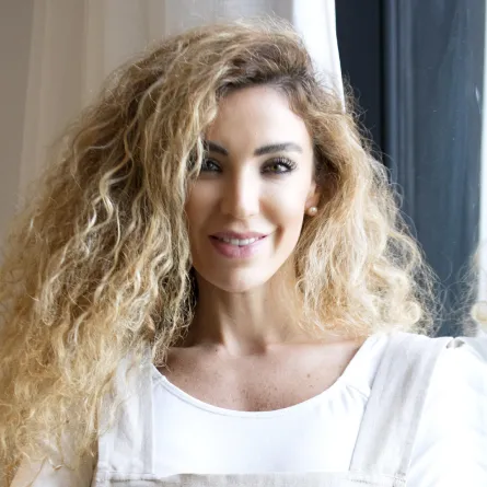 الشيف والمؤثرة جويس مراد: جربي بلا خوف وتذوقي نكهات طبقك