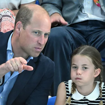 الأمير ويليام وابنته الأمييرة شارلوت (Princess Charlotte and Prince William). مصدر الصورة: Oli SCARFF / AFP