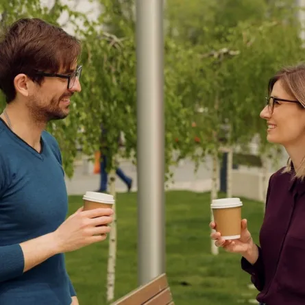 قواعد في إتيكيت التواصل مع الآخرين