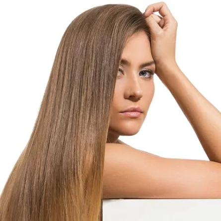 علاج تساقط الشعر بالخلايا المجهرية.. طبيب جلدية يتحدث (المصدر: Freepik)