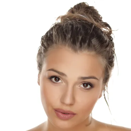 تسريحات شعر الكعكة المبللة