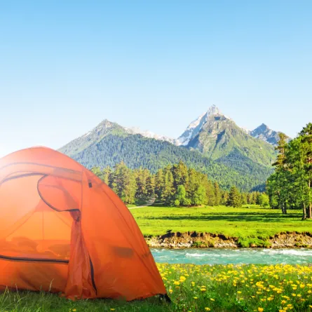 الصيف هو الموسم الأنسب لرحلة التخييم  