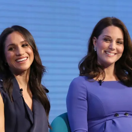 كيت ميدلتون وميغان ماركل (Meghan Markle (L) and Britain's Catherine). مصدر الصورة: Chris Jackson / POOL / AFP