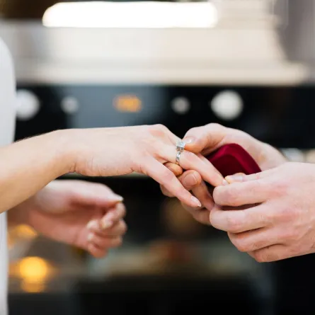 كيفية تطوير مهارات التواصل في فترة الخطوبة